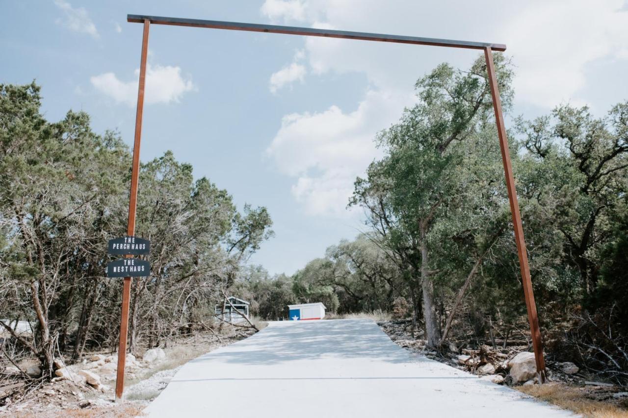 Вілла The Perch- Texas Tiny Haus With Amazing Views Spring Branch Екстер'єр фото